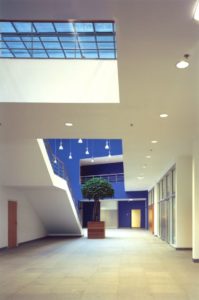 Nieuwbouw productiehal en kantoren Punch International, kantoorgebouw, industriegebouw SVR-ARCHITECTS