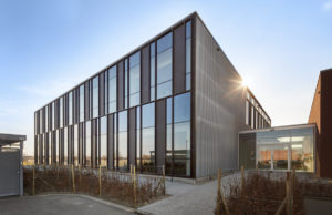 Nieuwbouw uitbreiding productiehal drukkerij Verstraete Maldegem, industriegebouw SVR-ARCHITECTS