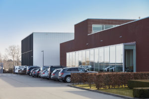Nieuwbouw uitbreiding productiehal drukkerij Verstraete Maldegem, industriegebouw SVR-ARCHITECTS