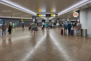 Aankomst Brussels airport_Renovatie plafond