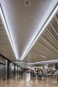 Aankomst Brussels airport_Renovatie plafond