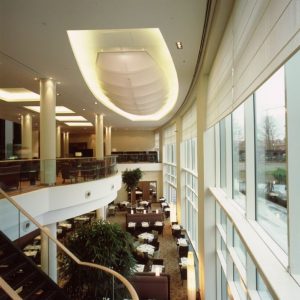 Nieuwbouw en interieur hotel Crowne Plaza Brussels Airport Brussel, project huisvesting SVR-ARCHITECTS