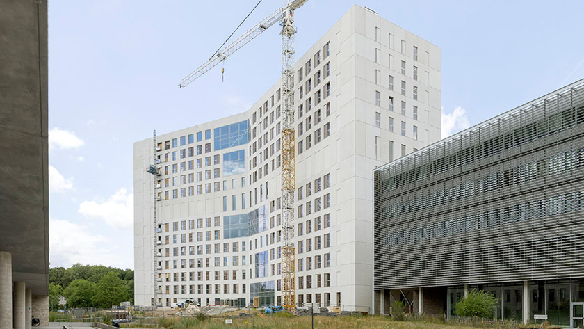 UNIVERSITEIT LEUVEN (KUL)Bioscience wordt opgetrokken op Campus Arenberg. Deze nieuwbouw is 13 verdiepingen hoog met een totale oppervlakte van 27.000 m².