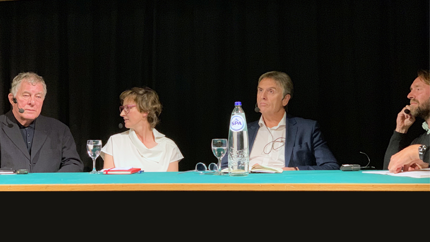 Debat drawing attention | Gent