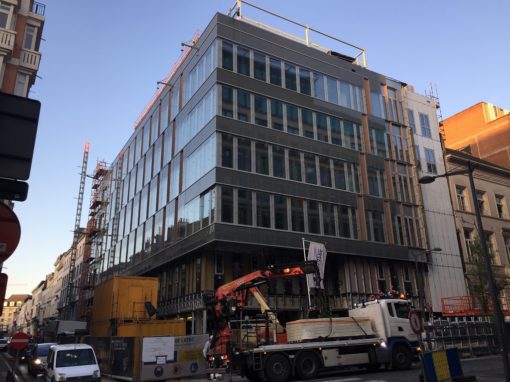 LEASINVEST<br><span style='color:#31495a;font-size:12px;'>Opleidingscentrum Europees parlement, auditorium, ondergrondse parking Montoyerstraat 63.</span>