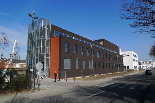 AKZO NOBELUitbreiding G Technisch centrum voor onderzoek & productontwikkeling (fase 2)