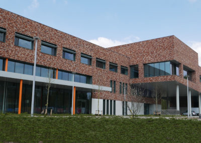 HOF TER SCHELDEWoon- en Zorgcentrum, nursing flats, polykliniek, ondergrondse parking, landschap