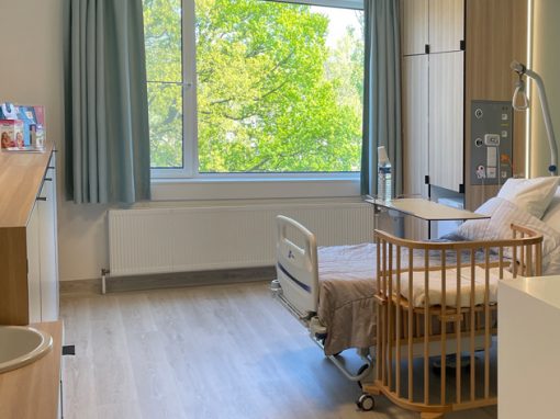 NOORDERHART MARIAZIEKENHUIS | PELT<br><span style='color:#31495a;font-size:12px;'>Renovatie afdeling Materniteit</span>