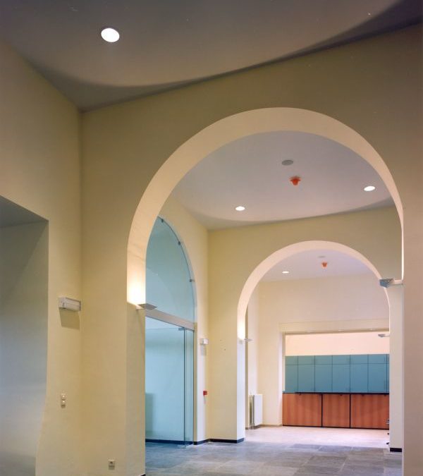 Renovatie St.-Bernardklooster tot gemeentehuis Hemiksem, kantoorgebouw SVR-ARCHITECTS