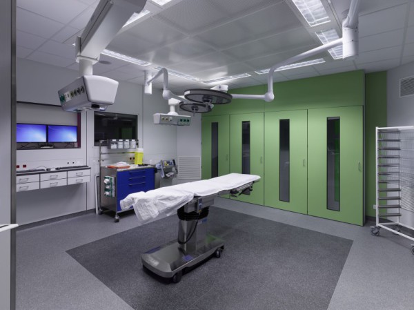 Nouvelle construction de la stérilisation centrale, hôpital de jour chirurgical, agrandissement du bloc opératoire hôpital Campus Sint-Augustinus, projet de santé SVR-ARCHITECTS