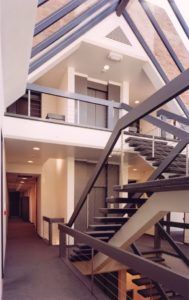 Renovatie en herbestemming hoofdzetel Ter Beke, Waarschoot, kantoorgebouw SVR-ARCHITECTS