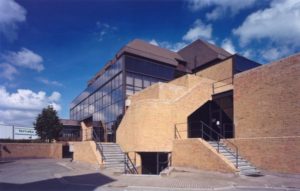 Renovatie en herbestemming hoofdzetel Ter Beke, Waarschoot, kantoorgebouw SVR-ARCHITECTS